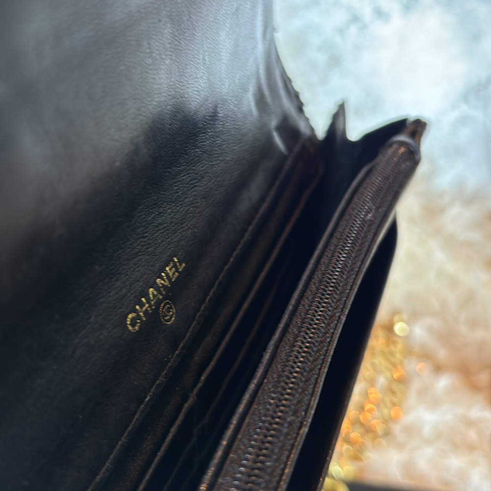 CHANEL Vintage Lambskin CLUTCH - Picture 10 of 11